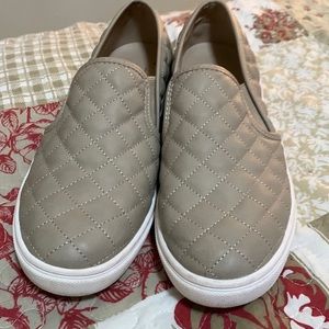 Steve Madden Slip ons